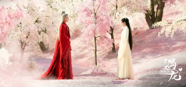植敬雯饰演的黑女巫，美得妖异，狠得彻底
